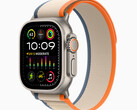 Apple Watch Ultra 2 的显示屏在刺眼的阳光下亮度可达 3000 尼特。(图片来源：Apple)