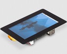 Raspberry Pi 推出 40 美元 5 英寸触摸显示屏 2，分辨率为 720×1280（图片来源： Pi）Raspberry 
