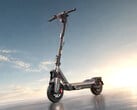 Segway Max G3 Plus 电动滑板车搭载 2,200W 增压模式,0-15 英里/小时加速时间仅需 2.4 秒。