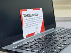 Tuxedo 可能会继续使用 Snapdragon X2 Elite SoC。图为搭载骁龙 X Elite 的原型机。(图片来源：Tuxedo）