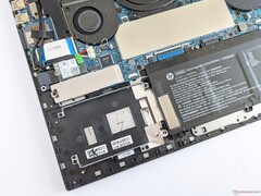 HP Envy 17 cg1356ng - 可用的2.5英寸插槽，SSD，WLAN模块