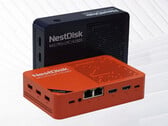 NestDisk mini PC 的起价不到 200 美元。图：NAS 的两种颜色选择。(图片来源：Youyeetoo）