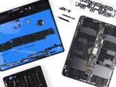 Apple 将很快直接向消费者销售 iPad 的替换零件。(图片来源：iFixit）