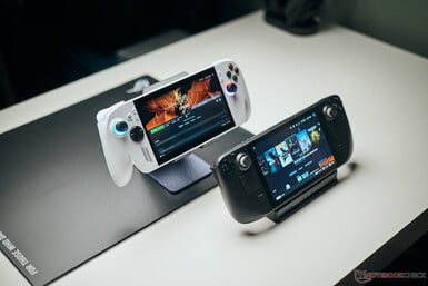 ROG Xbox Ally 和 Steam Deck