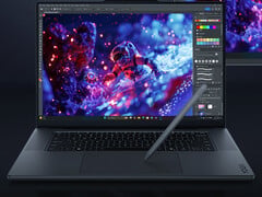 配备 RTX 5070 的全新 Yoga Pro 16 配备了 Wacom 驱动的触摸板。