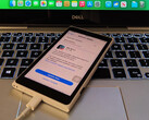 LumiPhone 外表看似 Lumia 1020，但却拥有 iPhone 的心脏和胆量。(图片来源：Reddit）