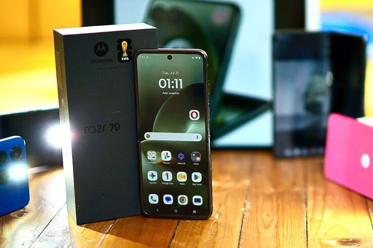 摩托罗拉 Razr Plus 2026 评测。测试样机由 notebooksbilliger.de 提供。