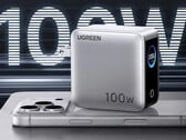 这款4端口Nexode Pro 100W充电器上市特惠价为54.99美元。图为：一张突显该充电器快充功能的宣传图片。