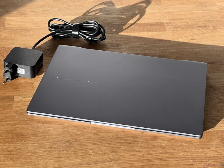 华硕 Vivobook S 14 OLED