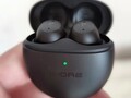 1MORE ComfoBuds Mini TWS 黑色 (来源: 自己)