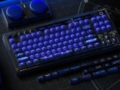 8BitDo 复古 87 机械键盘 Mecha Break：黑豹版配备 RGB 灯光。(图片来源：8BitDo）