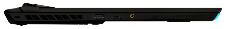 左边：电缆锁端口，USB 3.2 Gen 2（USB-A），USB 3.2 Gen 2（USB-C；DisplayPort），组合音频端口