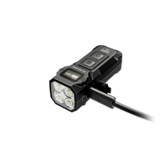 新型 TUP2 有 16 个 LED。(图片来源：Nitecore）