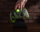 适用于 Xbox 的 8BitDo Ultimate 3 模式控制器可在 Jade 购买（图片来源：8BitDo）。