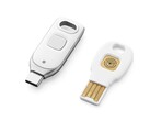 谷歌新推出的泰坦安全密钥可在 USB-C 记忆棒上存储多达 250 个密码。(图片：谷歌）