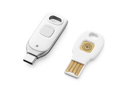 谷歌新推出的泰坦安全密钥可在 USB-C 记忆棒上存储多达 250 个密码。(图片：谷歌）