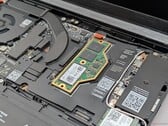 LPCAMM2 虽然比 SODIMM 更小、更高效，但在当前成本失控的情况下，这点微不足道的节省很难说得过去。