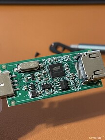 这就是黑板的样子（图片来源：MySKU 上的 ZachemKupil，未经编辑）