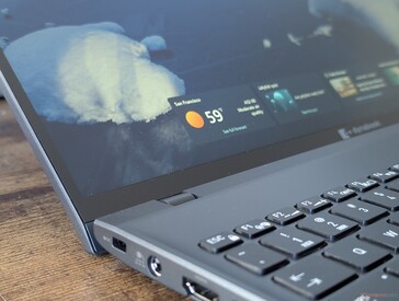 无边缘到边缘玻璃、OLED 或亮面选项