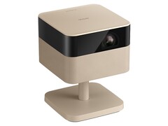 EF-51：配备 3LCD 和照明的时尚投影机。(图片来源：爱普生）