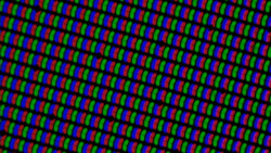 经典 RGB 矩阵中的子像素阵列