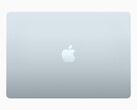即将推出的经济型 MacBook 可能与最新的 M4 MacBook Air 13 非常相似。(图片来源：Apple)