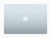 即将推出的经济型 MacBook 可能与最新的 M4 MacBook Air 13 非常相似。(图片来源：Apple)