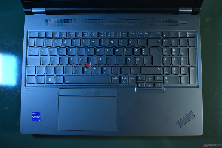 联想 ThinkPad P16 Gen 2：键盘