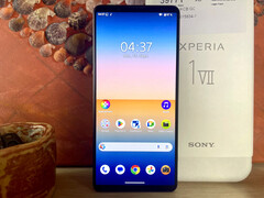 索尼 Xperia 1 VII 配备骁龙 8 精英处理器和 12 GB 内存，仅提供 256 GB 存储空间。(图片来源：Notebookcheck）