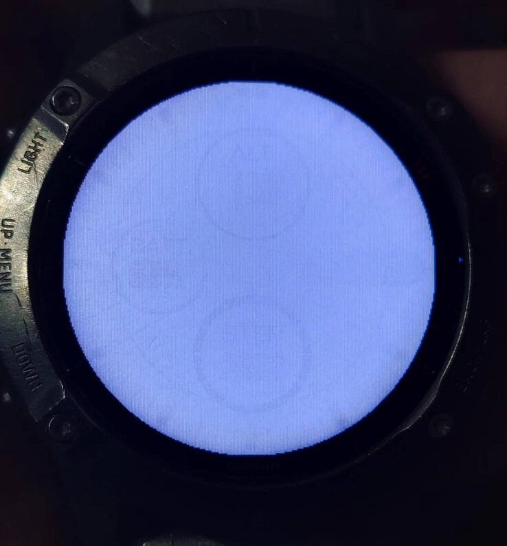带有 MIP 显示屏的 Fenix 6 Pro 也可以由一个单独的部件提供（图片来源：Johnno74, Reddit）