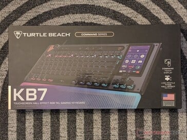 Turtle Beach Command 系列 KB7 键盘零售包装盒。