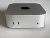 正面:2个 USB-C 3.2 Gen. 2 接口(10 Gbps),3.5 毫米立体声接口