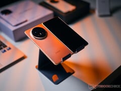 Honor Magic V6 现已在全球市场上市