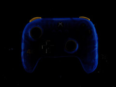 8BitDo 最新发布的限量版手柄只有一种颜色可供选择。(图片来源：8BitDo）