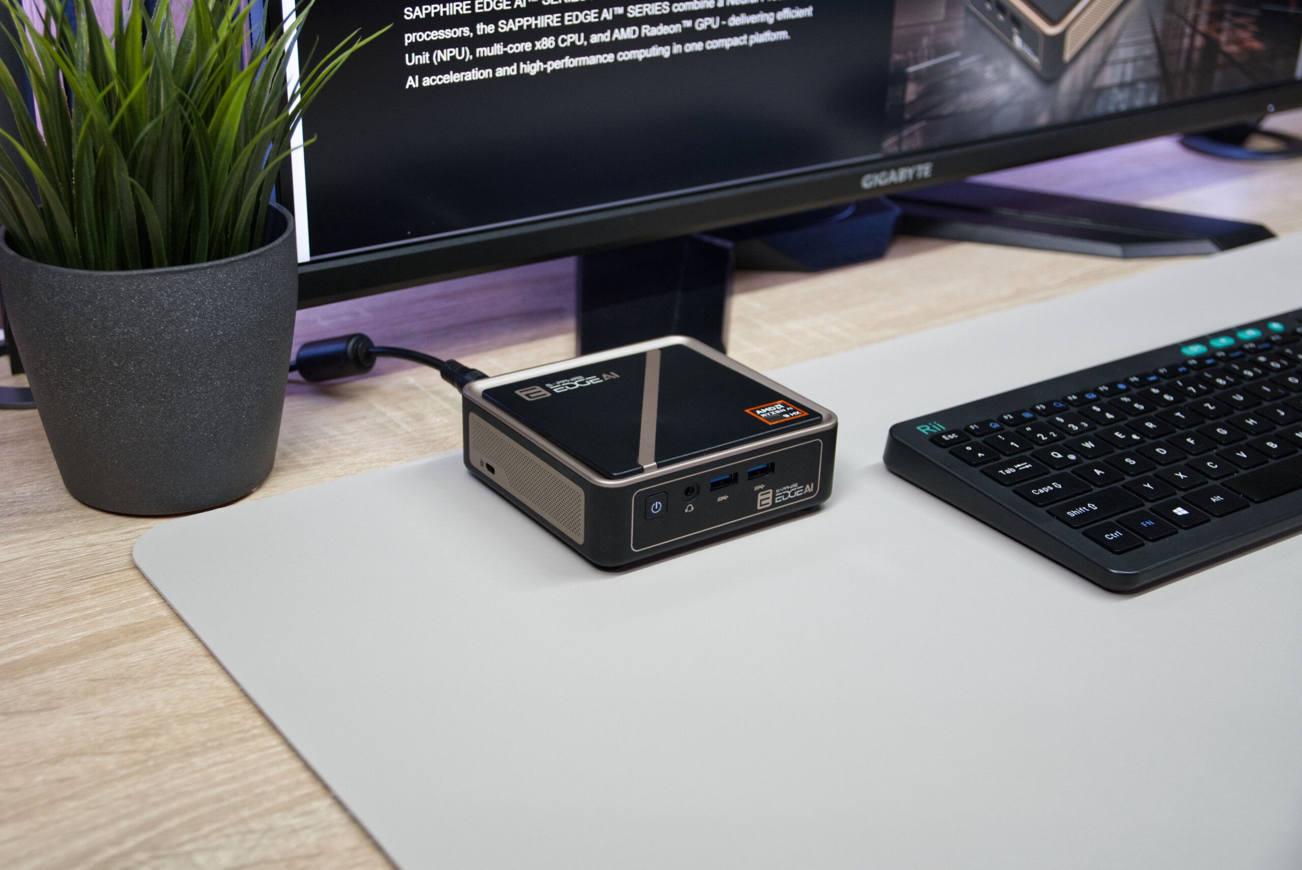 蓝宝石边缘人工智能