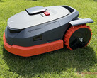 Segway Navimow X3 具有多种功能。(图片来源：Marcus Schwarten / Notebookcheck）
