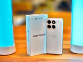 Edge 70 Plus 想凭借大容量电池和明亮屏幕给人留下深刻印象，但摩托罗拉的其他机型也有这些配置，不是吗？