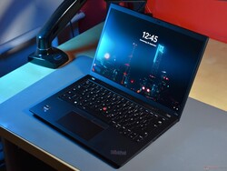 评测中：联想 ThinkPad T14s Gen 4 Intel，评测样品由联想提供