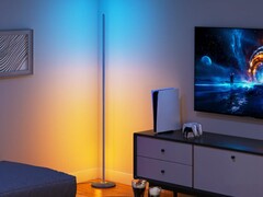 兼容 Matter 的 Govee Floor Lamp Basic（图中为蓝色款）已经面世。(图片来源：Govee） 