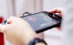 任天堂 Switch 2 的显示屏将预装保护器（图片来源：任天堂）