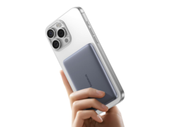 Baseus 在欧洲推出了 Picogo AM41 超薄移动电源（5000mAh）。(图片来源：Baseus）