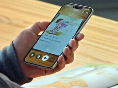 Bytedance 推出的中兴努比亚 M153 AI 手机。(图片来源:豆瓣/X)