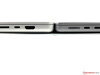 MacBook Pro 16 2021（左）与MacBook Pro 14 2021（右）相比。
