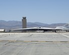 正在滑行的 X-59。(图片来源：美国国家航空航天局/卡拉-托马斯）