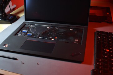 ThinkPad L13 Yoga G4：用户可更换键盘