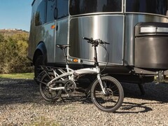Tern Vektron S10 Airstream 特别版采用博世高性能系列电机，扭矩为 65 牛米（图片来源：Tern via Electrek）