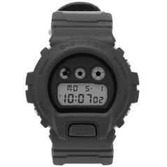 第三次合作是 2023 年的卡西欧 G-Shock DW-6900FS。(图片来源：Hypebeast）