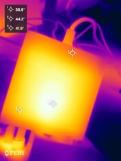 压力测试期间的供电装置