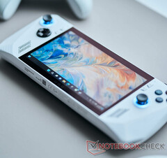 华硕几乎每月都会为 ROG Ally 带来新功能。(图片来源:Notebookcheck)