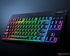 Razer BlackWidow V4 TKL 低矮型键盘角度示意图(图片来源:Razer PR)